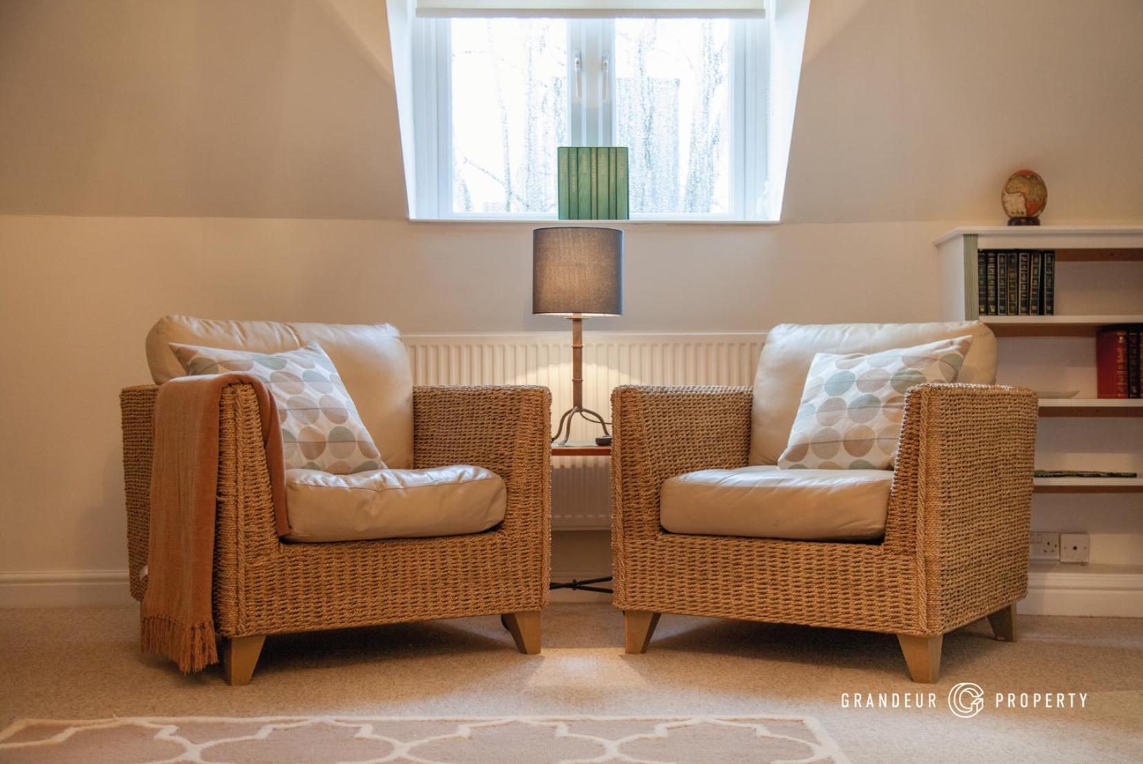 Sky View Suite By Grandeur Property Борнмът Екстериор снимка